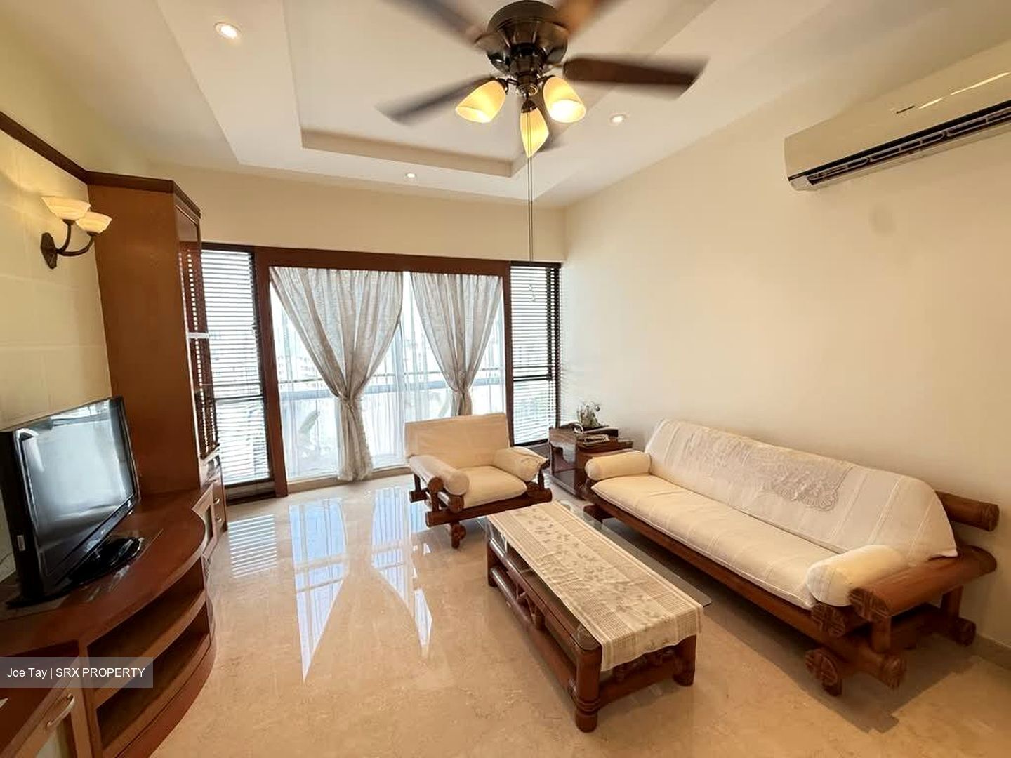 Simsville (D14), Condominium #558786031